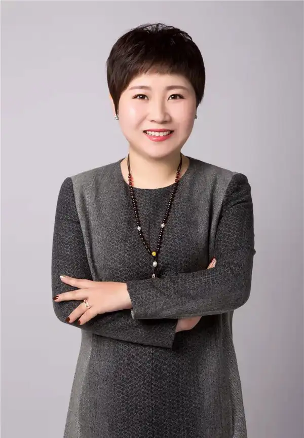 高级环保工程师、郑州朴华科技有限公司总经理、嵩安企业环保管家董事长韩娜