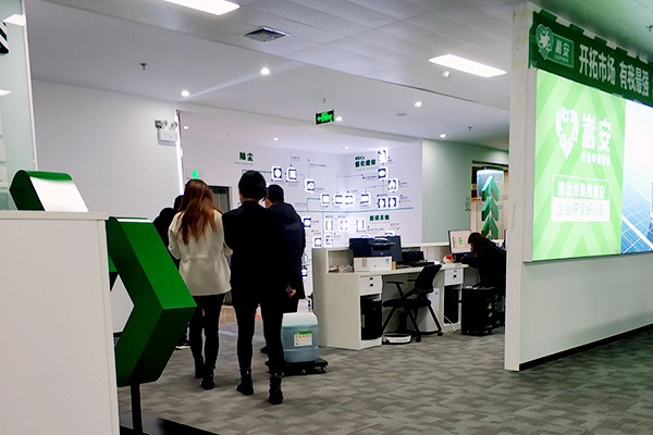 a01da75f-dd1a-48e0-8220-640ea339557d.jpg